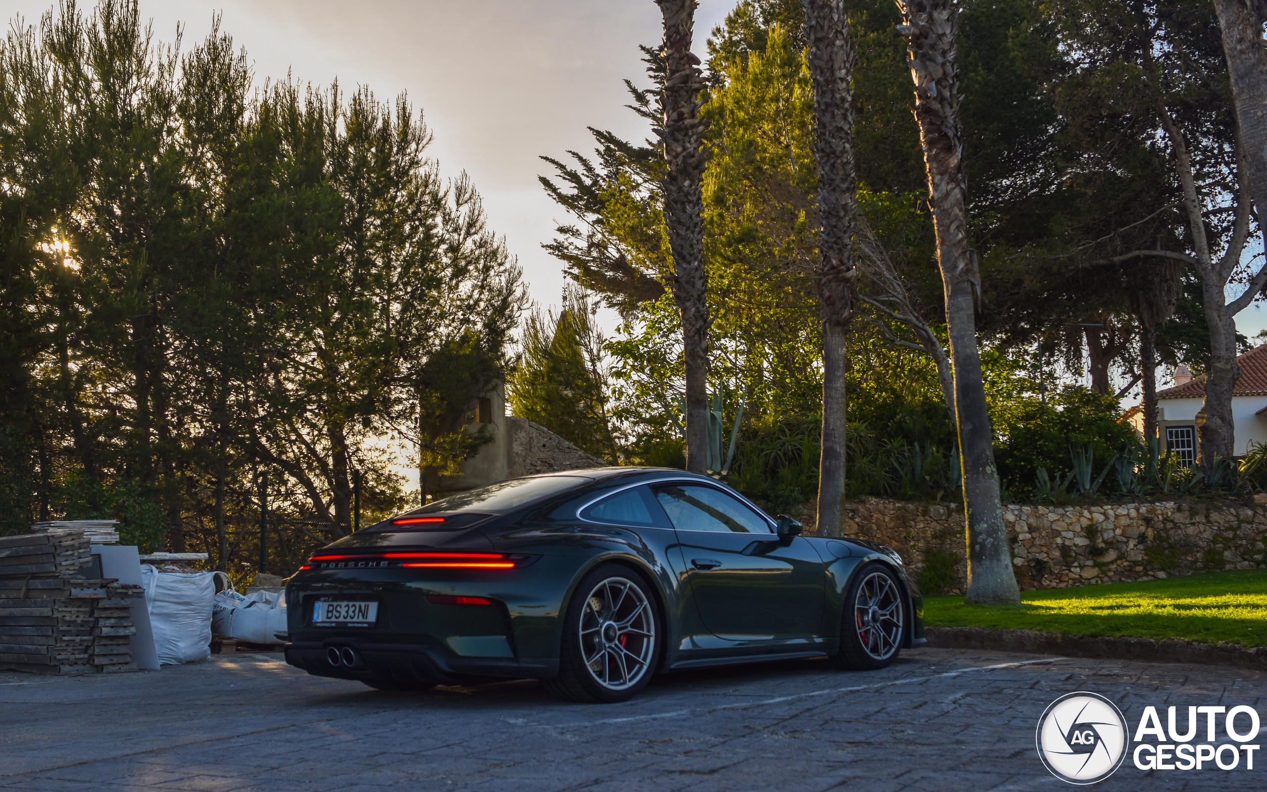 Porsche 992 GT3 Touring MkII