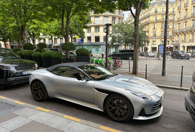 Aston Martin DB12 Volante