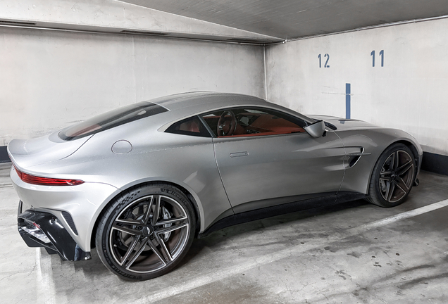 Aston Martin Vantage 2024