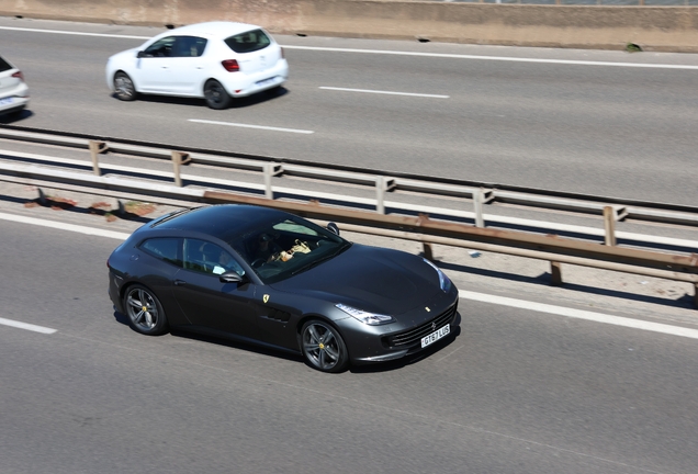 Ferrari GTC4Lusso