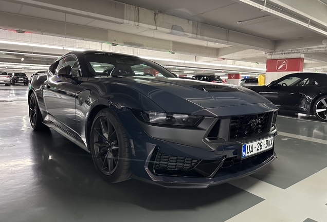Ford Mustang Dark Horse 2024