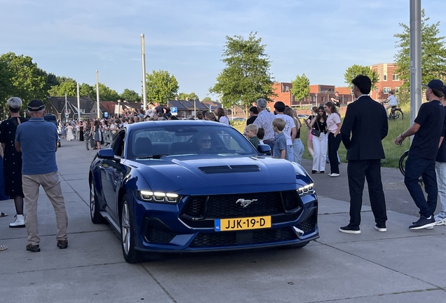 Ford Mustang GT 2024