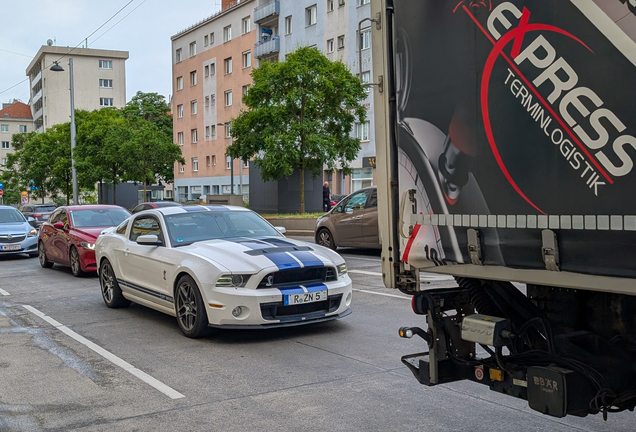 Ford Mustang Shelby GT500 2013