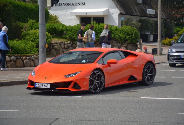 Lamborghini Huracán LP640-4 EVO