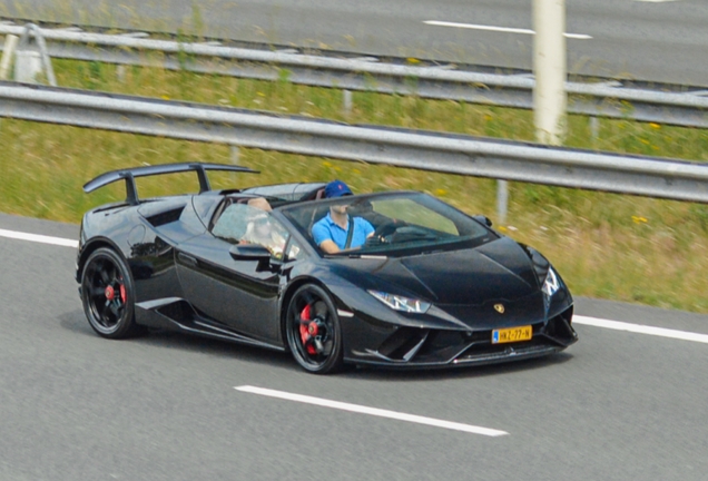 Lamborghini Huracán LP640-4 Performante Spyder