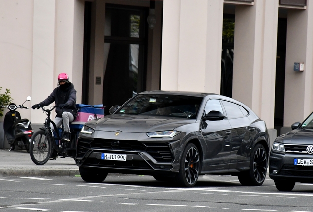 Lamborghini Urus