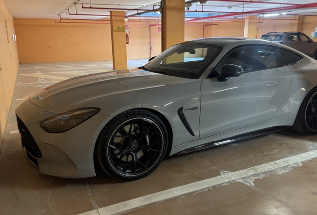 Mercedes-AMG GT 63 C192