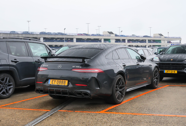 Mercedes-AMG GT 63 S X290