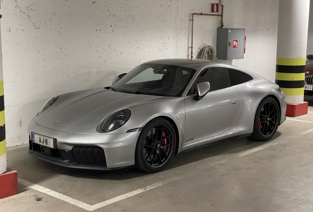Porsche 992 Carrera 4 GTS MkII