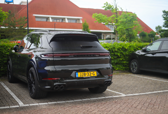 Porsche 9YA Cayenne Turbo E-Hybrid