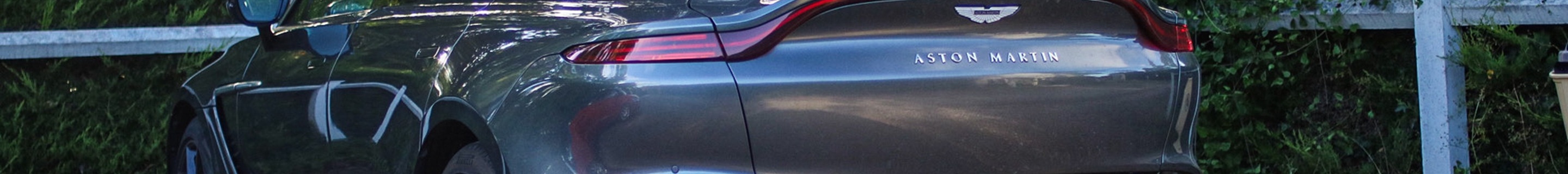Aston Martin DBX
