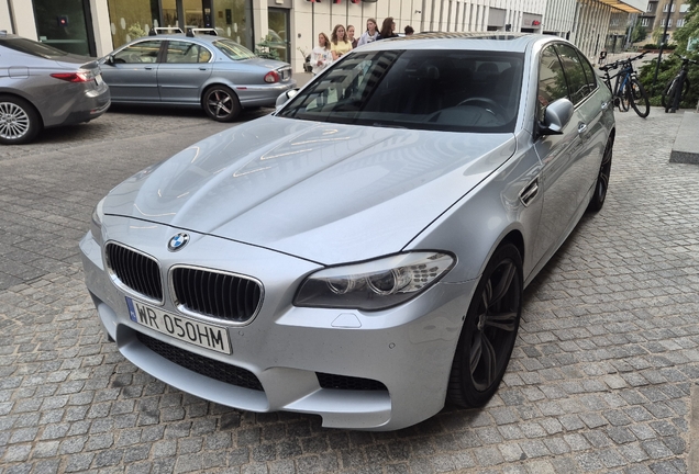 BMW M5 F10 2011