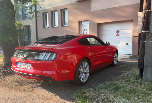 Ford Mustang GT 2015 Black Shadow Edition