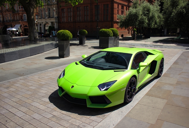 Lamborghini Aventador LP700-4