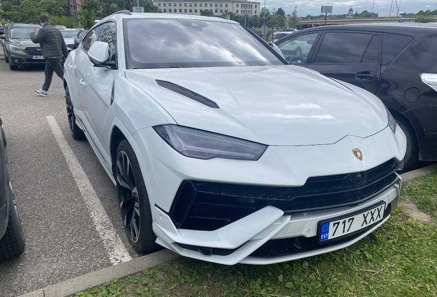 Lamborghini Urus S