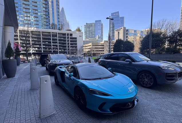 McLaren GT