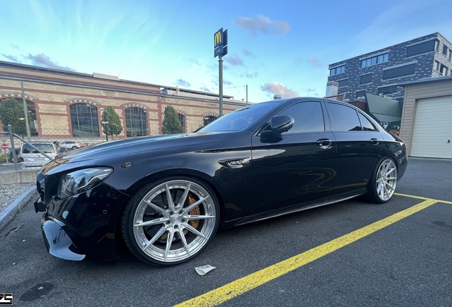 Mercedes-AMG E 63 S W213