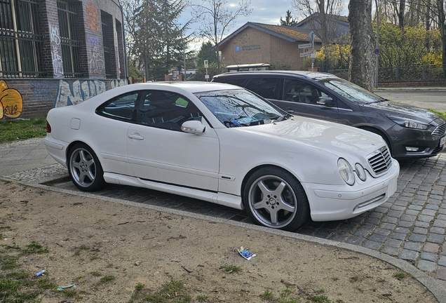 Mercedes-Benz CLK 55 AMG W208
