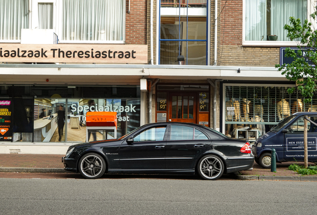 Mercedes-Benz E 55 AMG