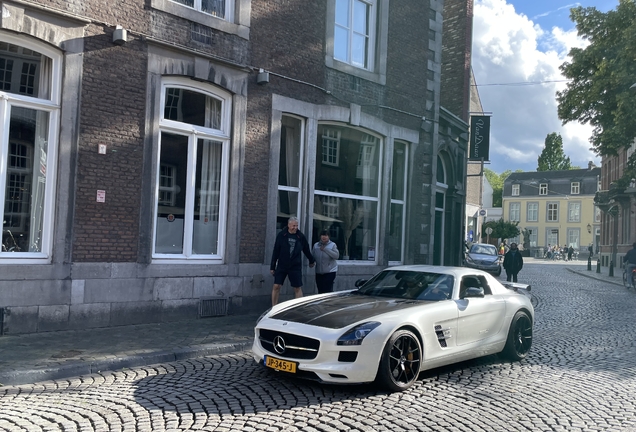 Mercedes-Benz SLS AMG GT Final Edition