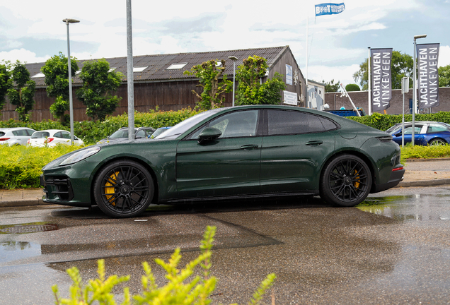 Porsche 972 Panamera Turbo S E-Hybrid