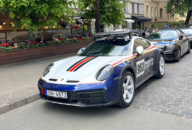 Porsche 992 Dakar