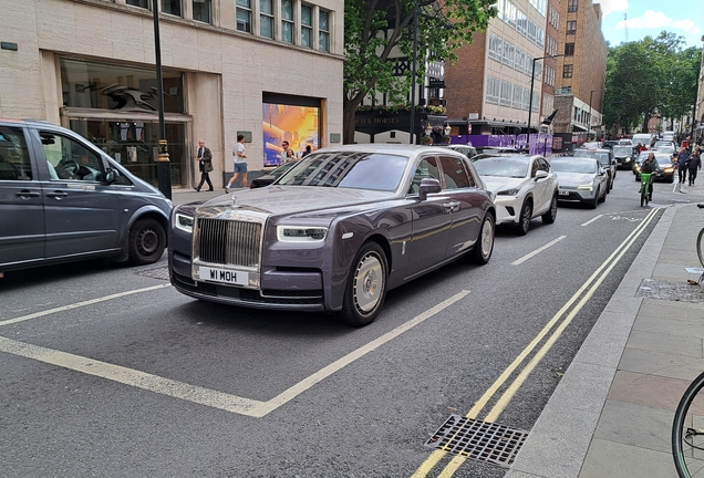 Rolls-Royce Phantom VIII EWB