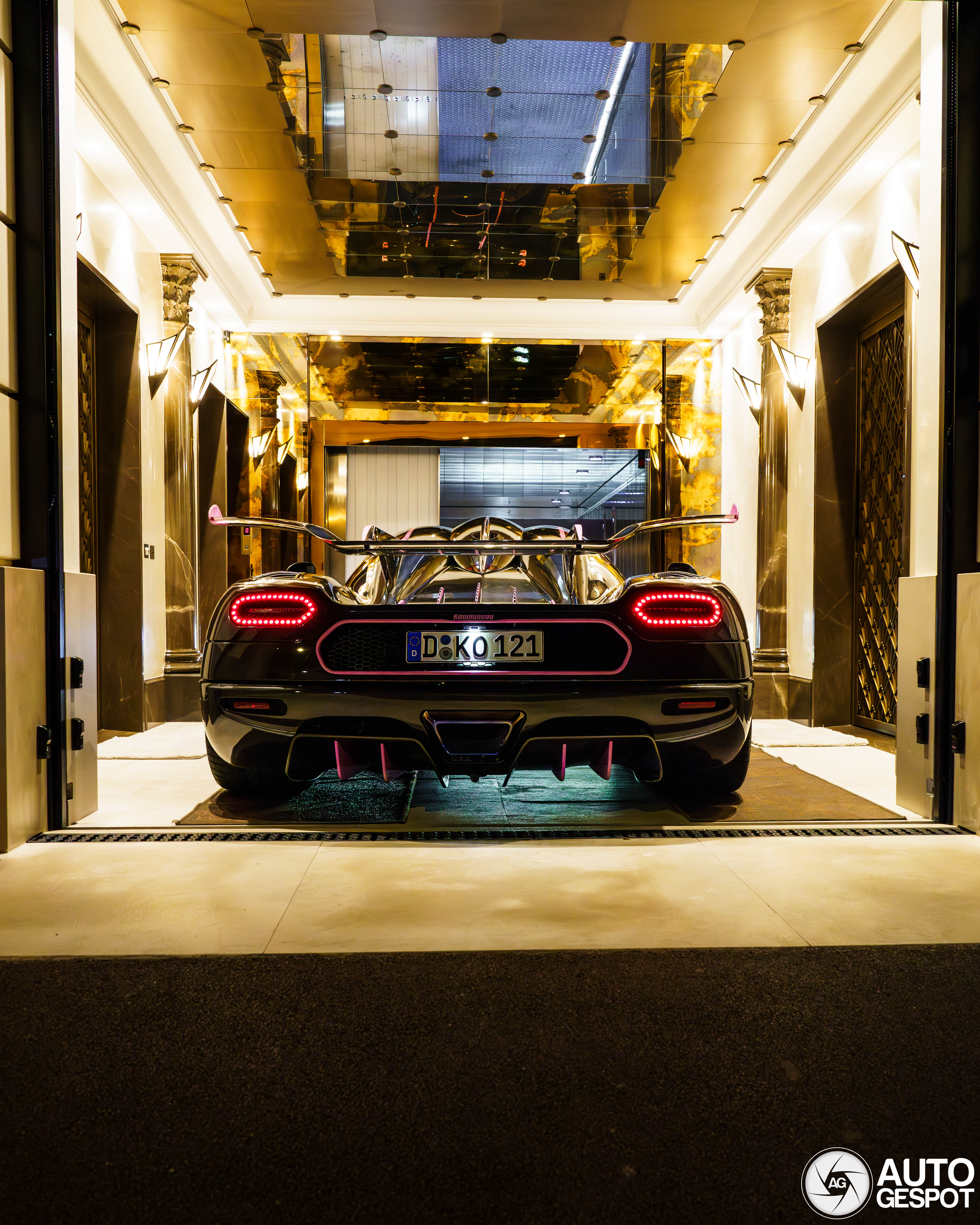 Koenigsegg One:1