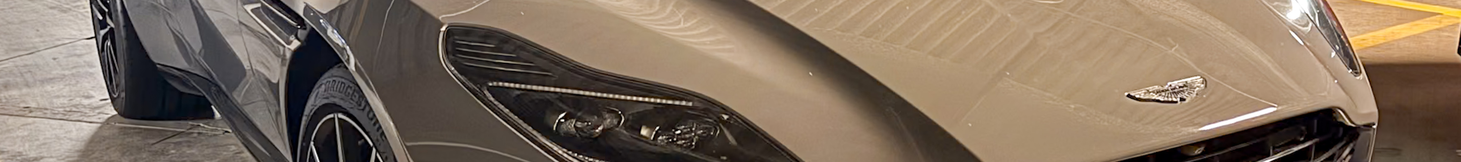 Aston Martin DB11 V8