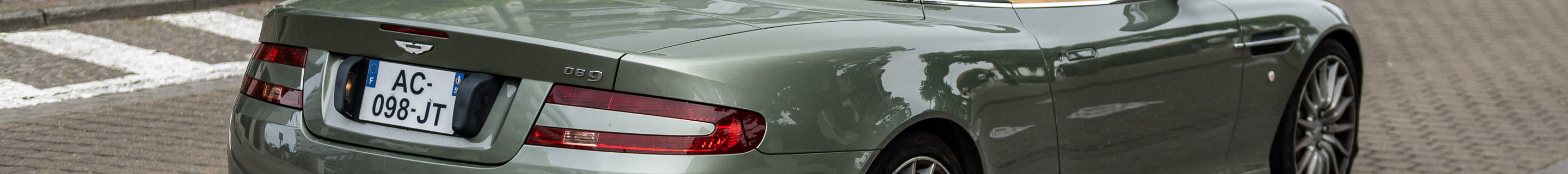 Aston Martin DB9 Volante