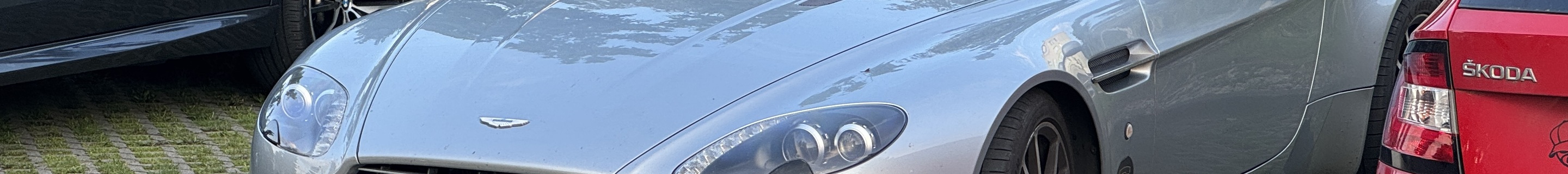 Aston Martin V8 Vantage