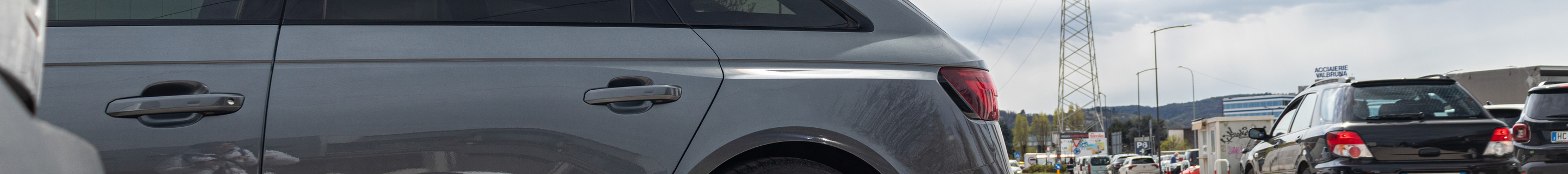 Audi RS4 Avant B9