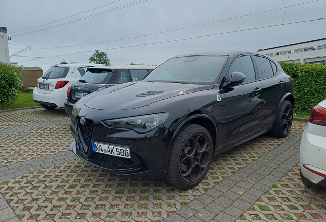 Alfa Romeo Stelvio Quadrifoglio 2023