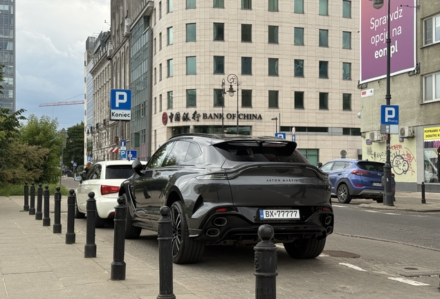 Aston Martin DBX S