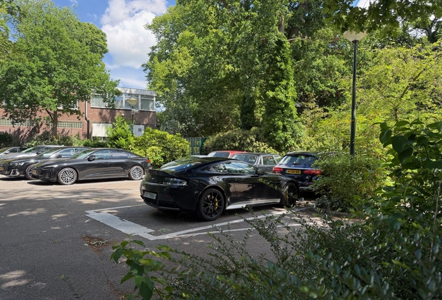 Aston Martin V12 Vantage S