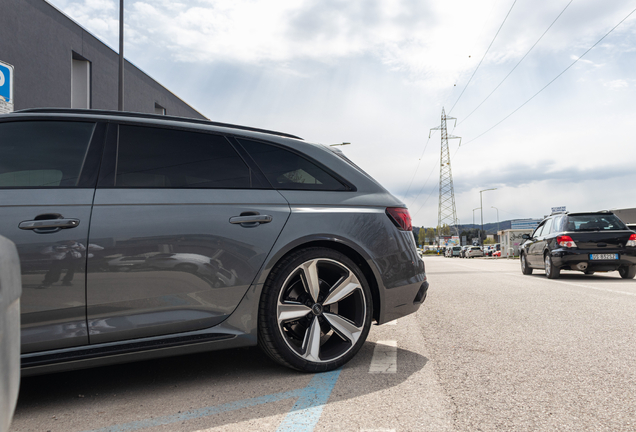 Audi RS4 Avant B9