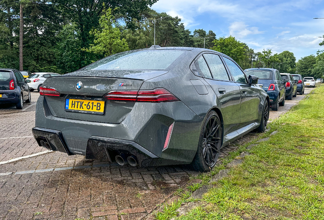 BMW M5 G90