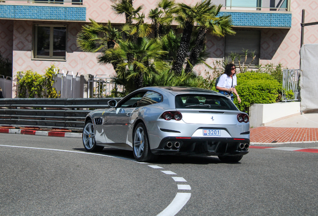Ferrari GTC4Lusso