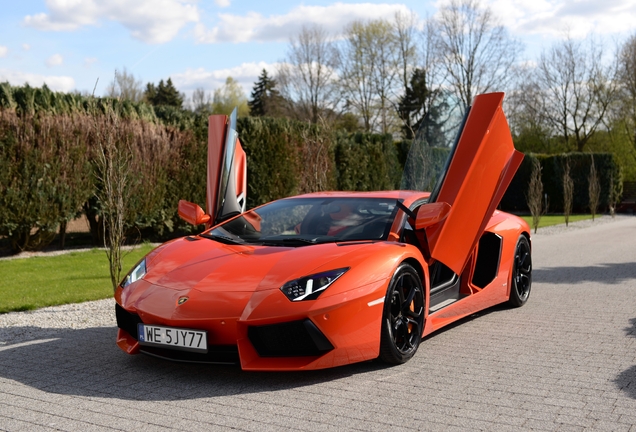 Lamborghini Aventador LP700-4