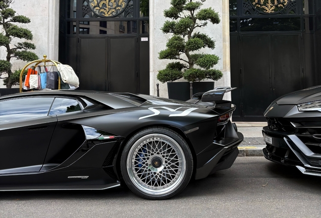 Lamborghini Aventador LP770-4 SVJ