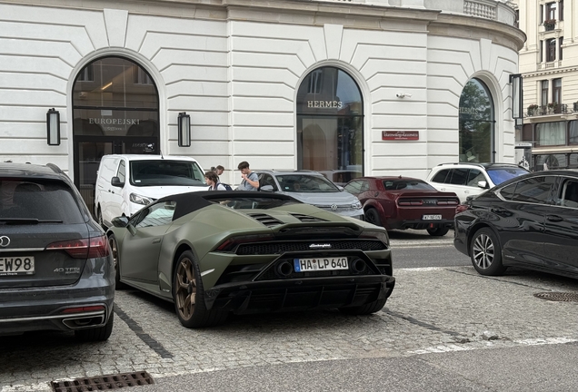 Lamborghini Huracán LP640-4 EVO Spyder