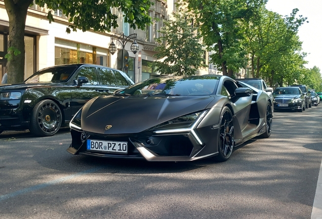 Lamborghini Revuelto