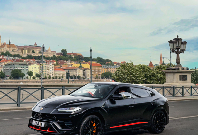Lamborghini Urus