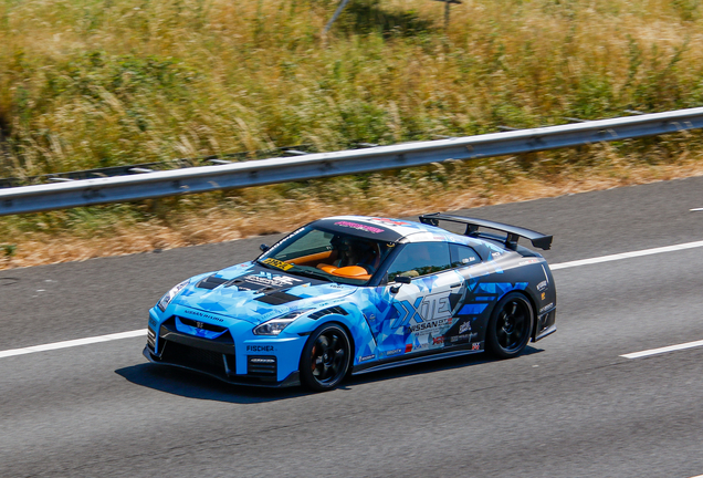 Nissan GT-R 2014