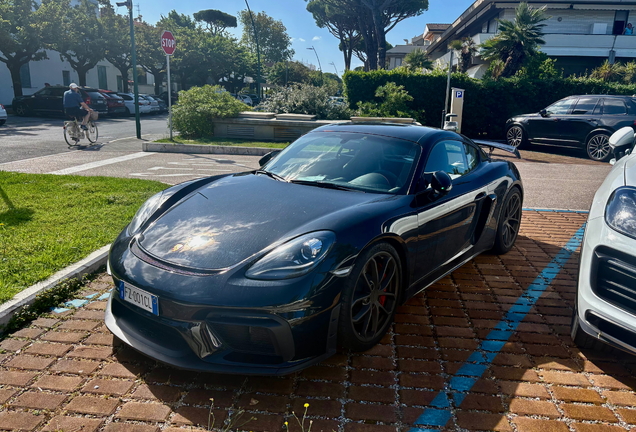 Porsche 718 Cayman GT4