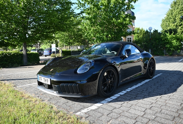 Porsche 992 Carrera 4 GTS Cabriolet MkII