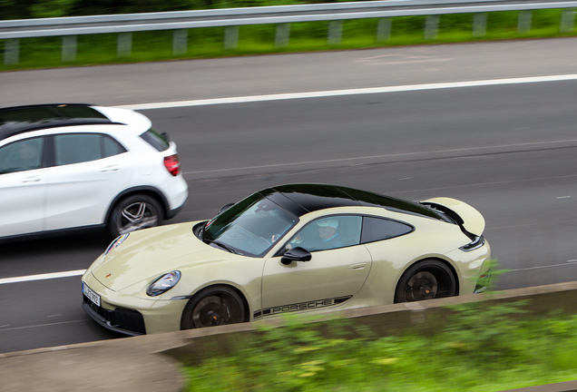 Porsche 992 Carrera 4 GTS MkII