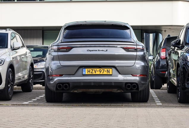 Porsche Cayenne Coupé Turbo S E-Hybrid