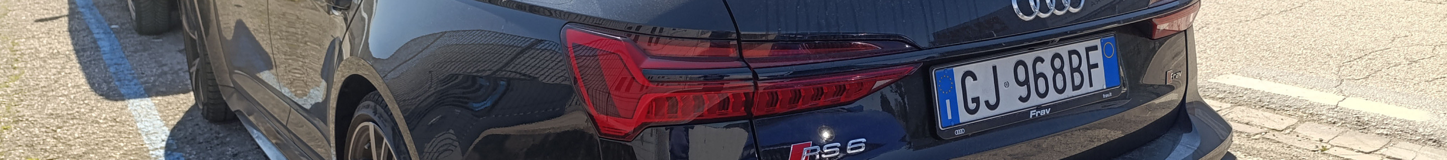 Audi RS6 Avant C8