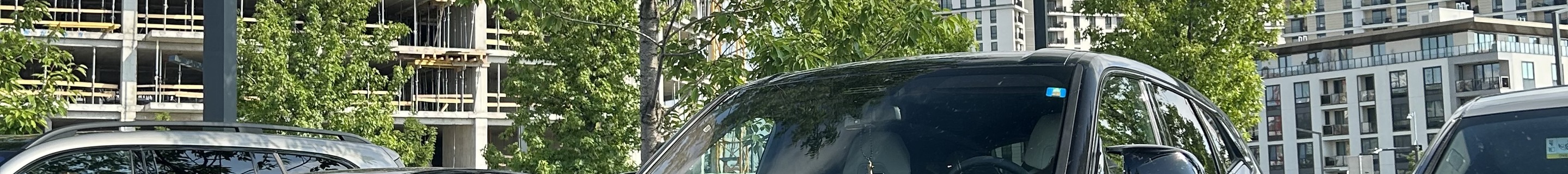 BMW Xm G09